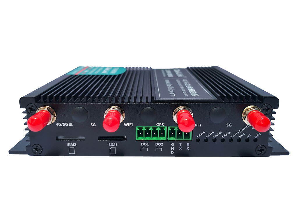 DL-R590 4G工业路由器